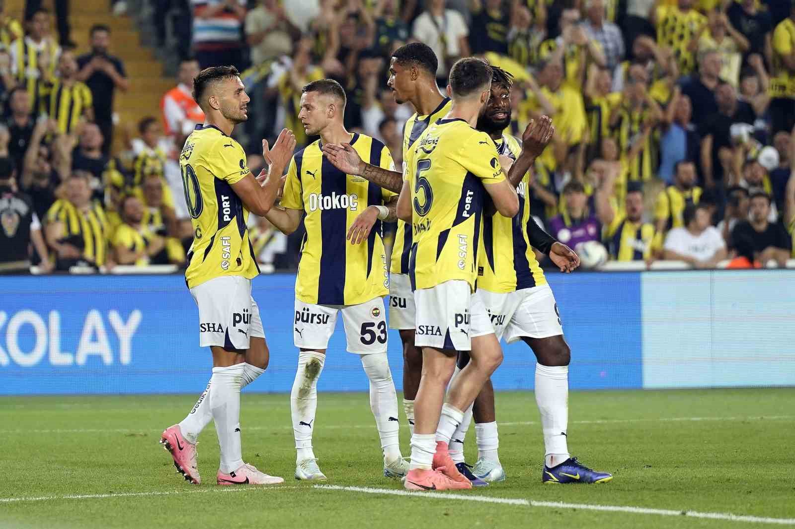 Fenerbahçe kritik virajda; 22 günde 6 maç