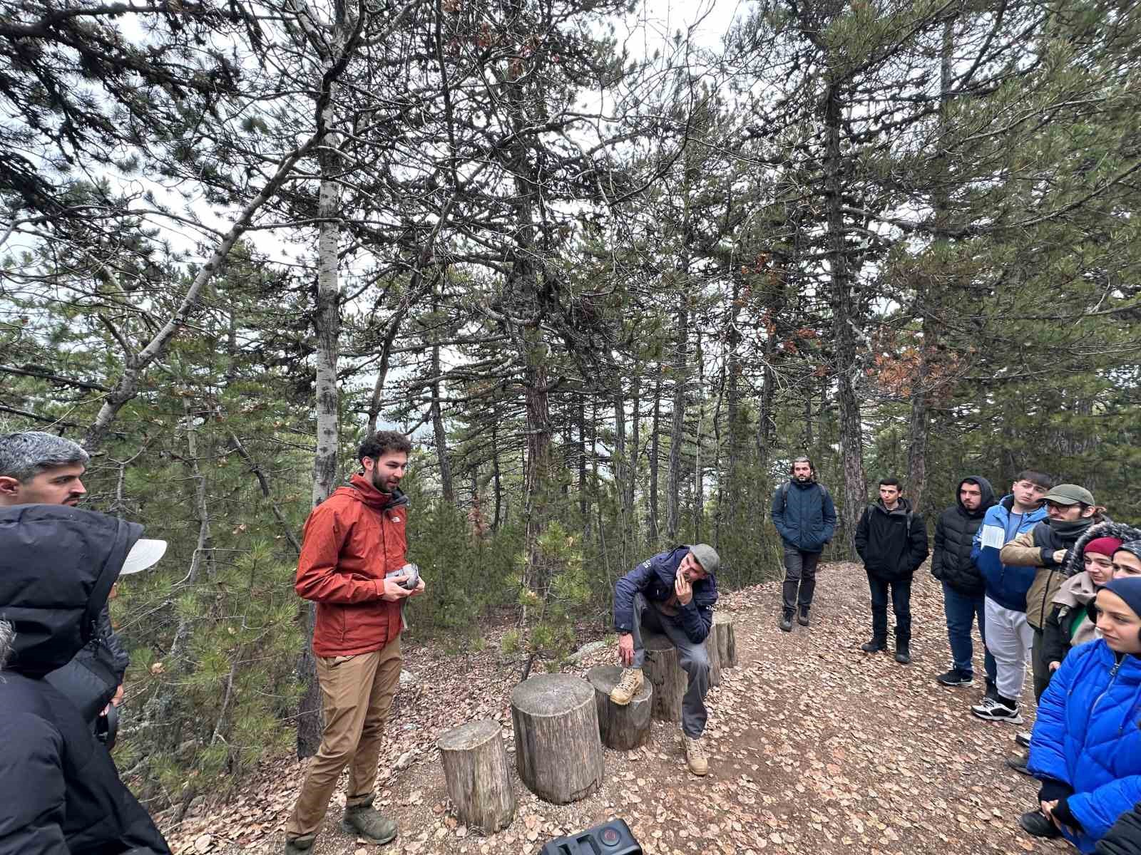 Esenler Belediyesi’nin “Kamp Akademisi” sürüyor