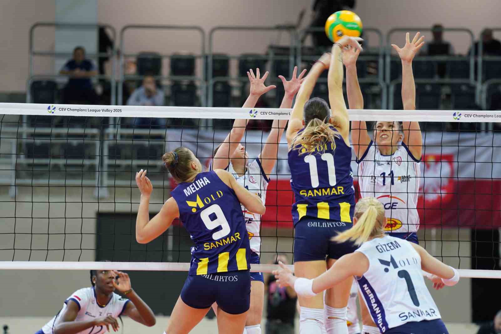 Fenerbahçe Medicana, CEV Şampiyonlar Ligi’nde çeyrek finali garantiledi