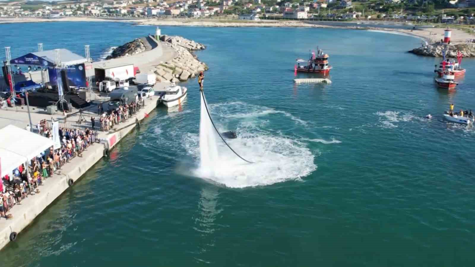 Arnavutköy’de Kabotaj Bayramı kutlamaları renkli görüntüler oluşturdu