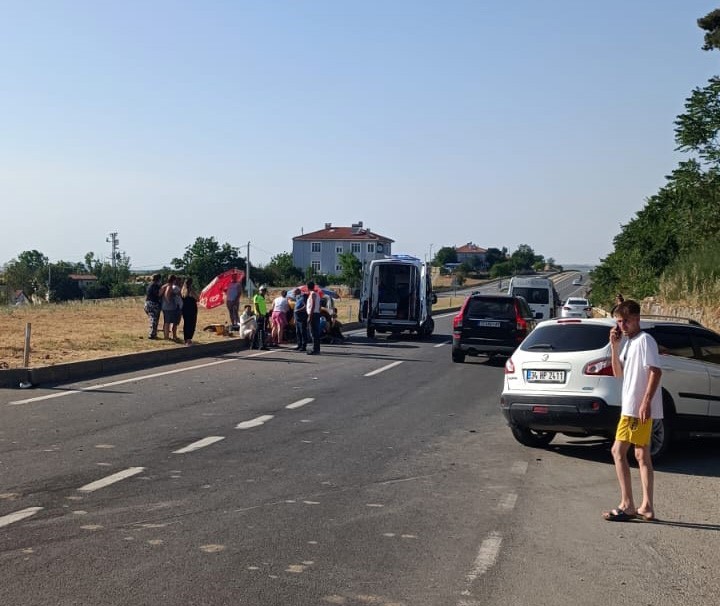 Edirne’de ticari taksi ile otomobil çarpıştı: 6 yaralı