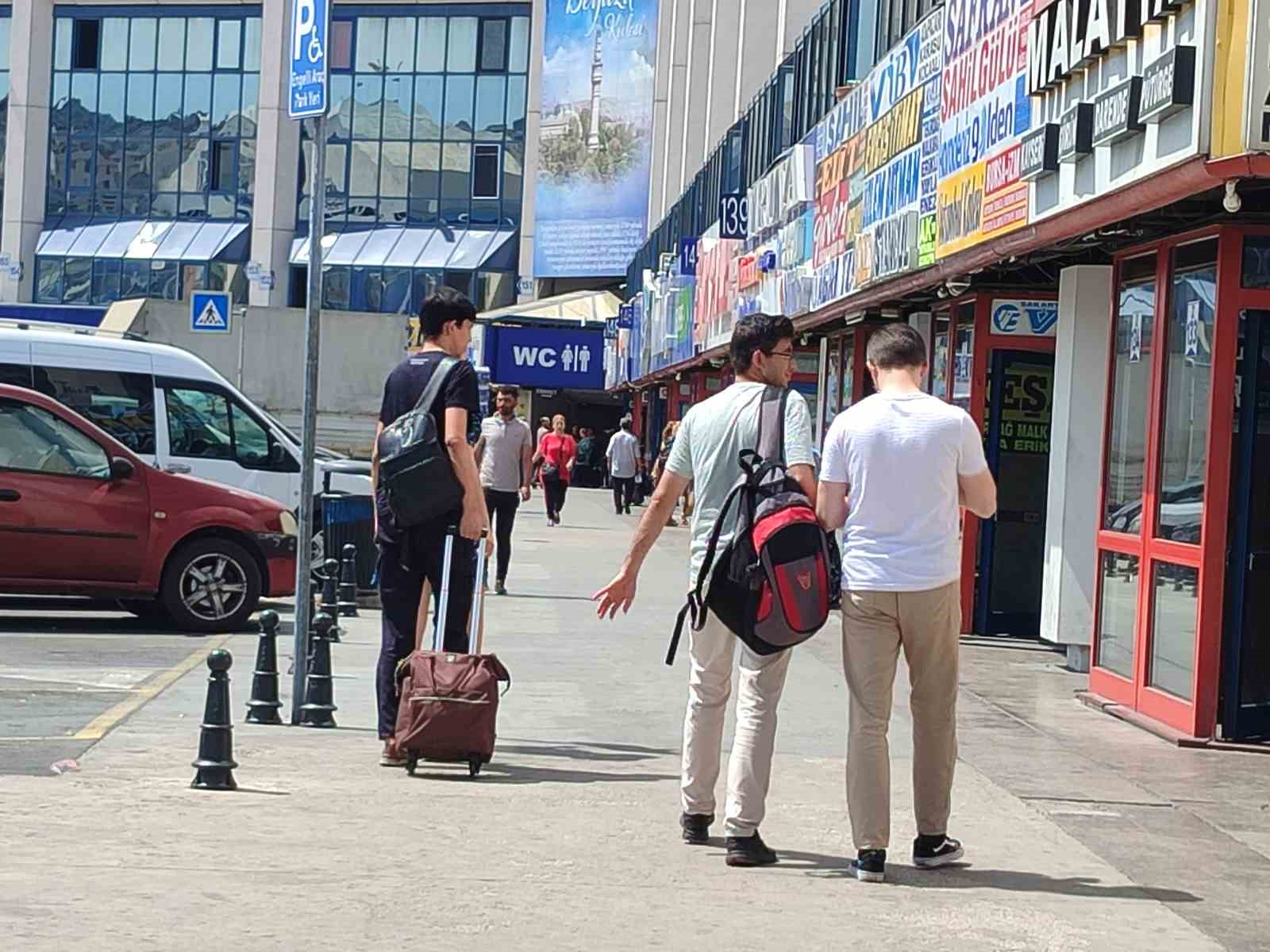 Kurban Bayramı öncesi 15 Temmuz Demokrasi Otogarı’nda biletler tükendi