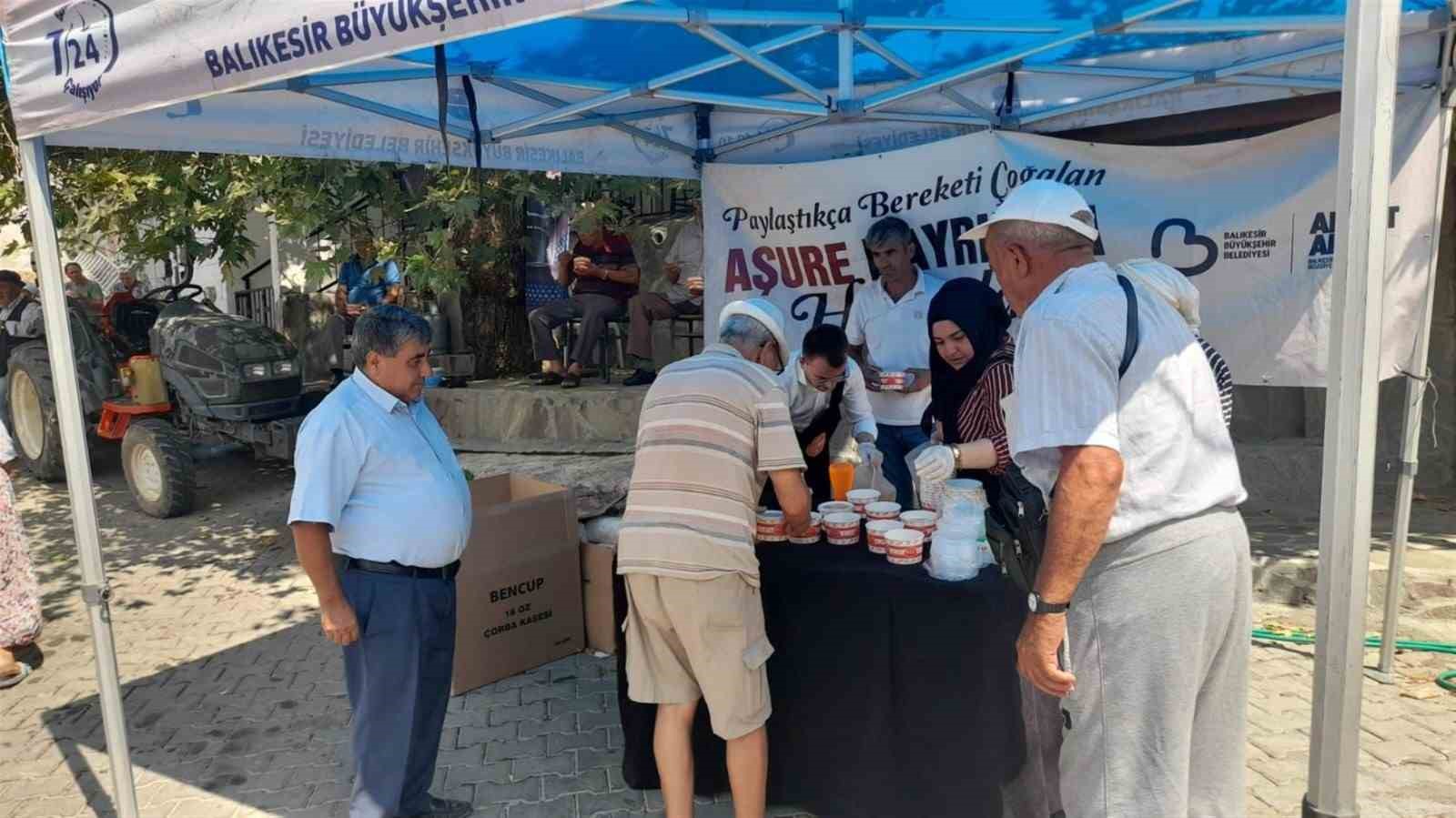 Balıkesir Büyükşehir’den 35 bin kişilik aşure hayrı