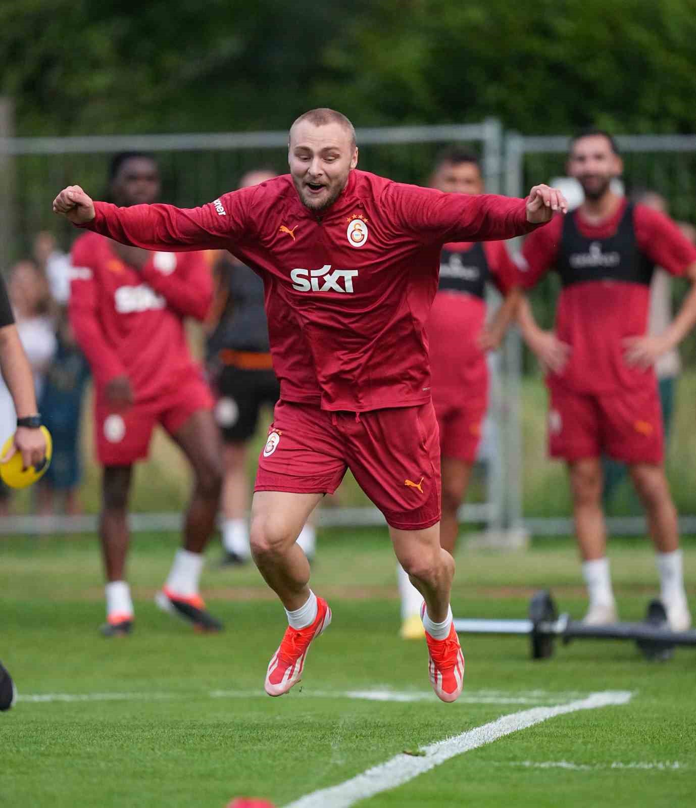 Galatasaray, yeni sezon hazırlıklarını sürdürdü