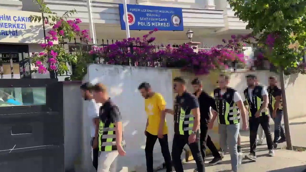 Pendik’te havaya rastgele ateş açılan asker konvoyuna 103 bin lira ceza