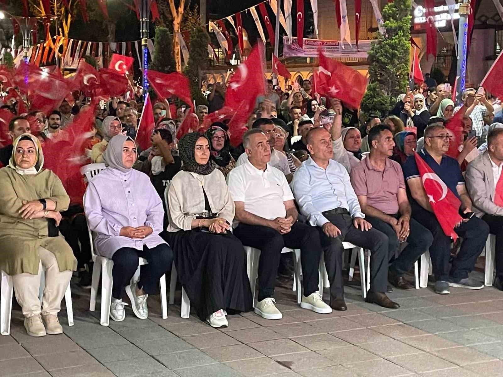 Sultangazi’de 15 Temmuz hain darbe girişiminin 8’inci yıl dönümünde anma programı