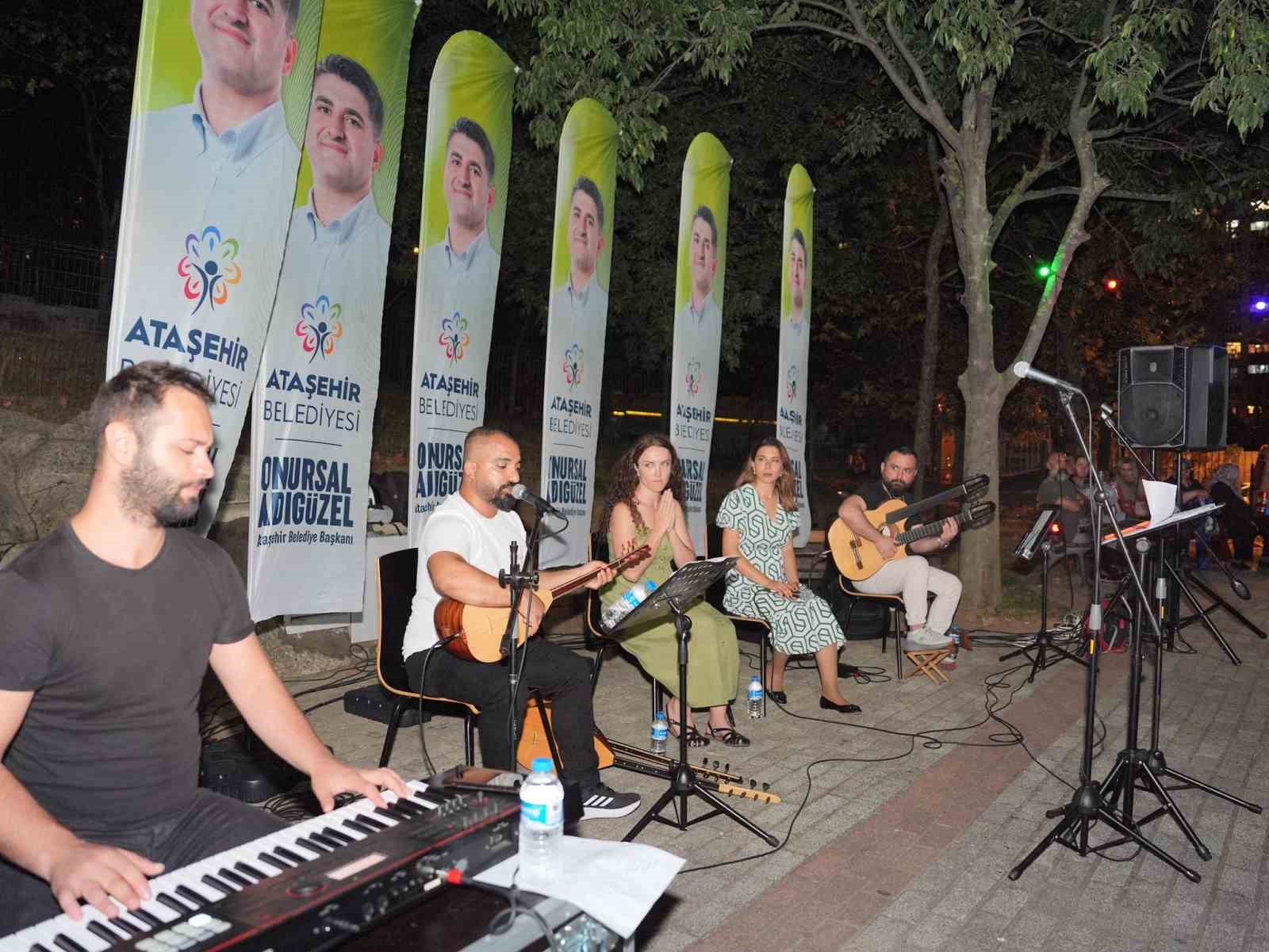 Ataşehir’de “Parklarda Müzik Var” rüzgarı