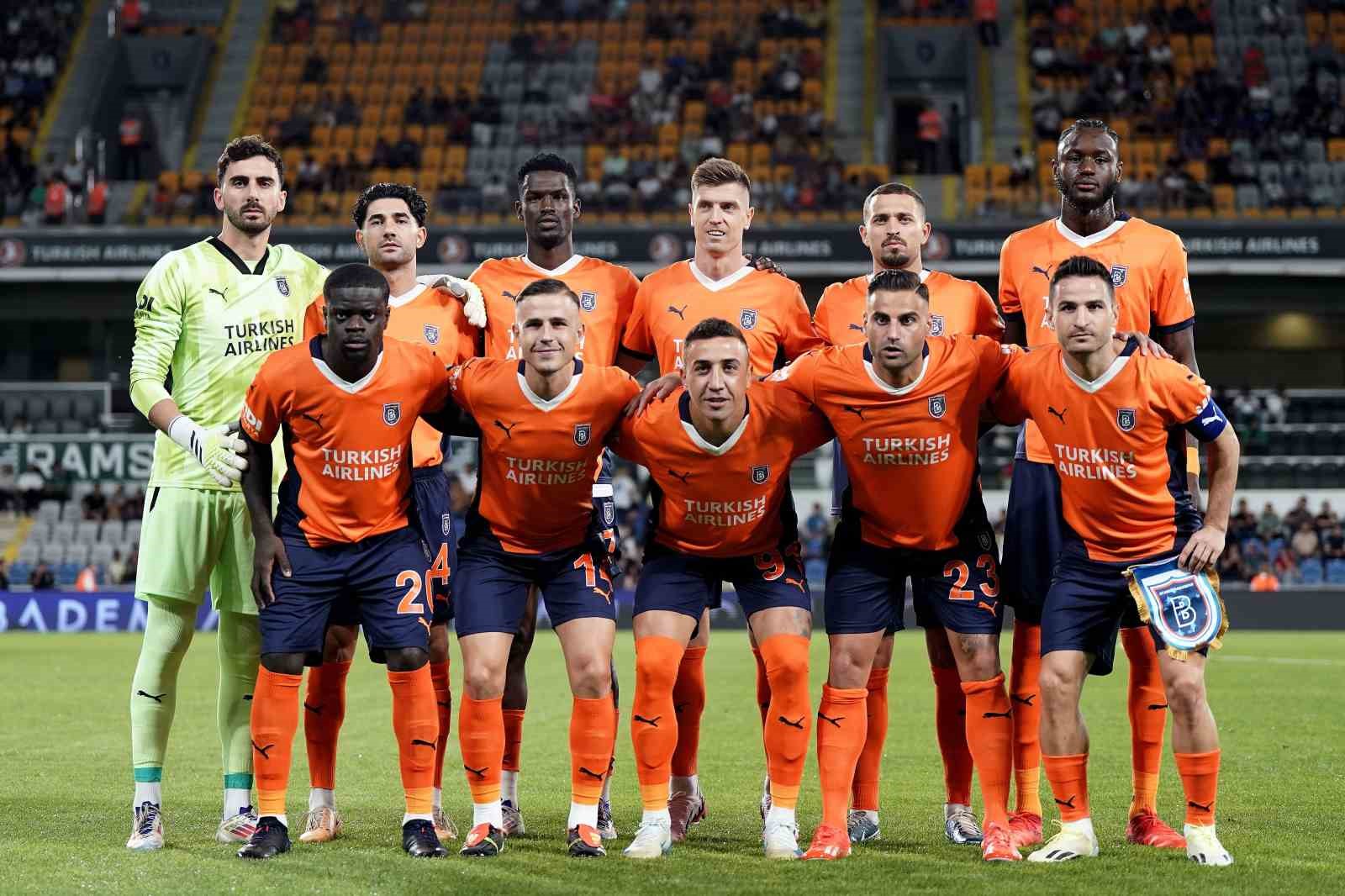 Başakşehir’de hedef UEFA Konferans Ligi’nde gruplara kalmak