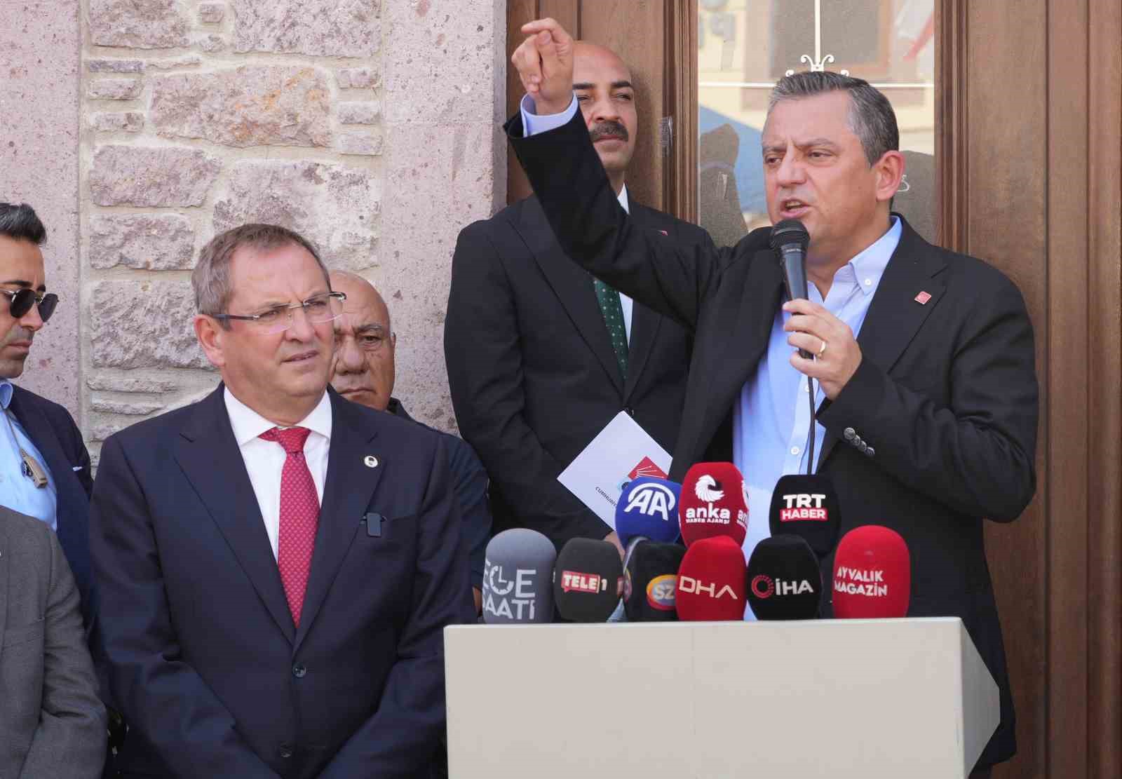 CHP Genel Başkanı Özel: "Cumhuriyet Halk Partisi kutuplaşmanın değil kucaklaşmanın partisidir"