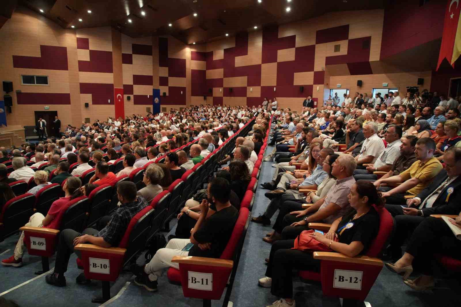 Edirne’de yeni rektör Prof. Dr. Hatipler görevi devraldı