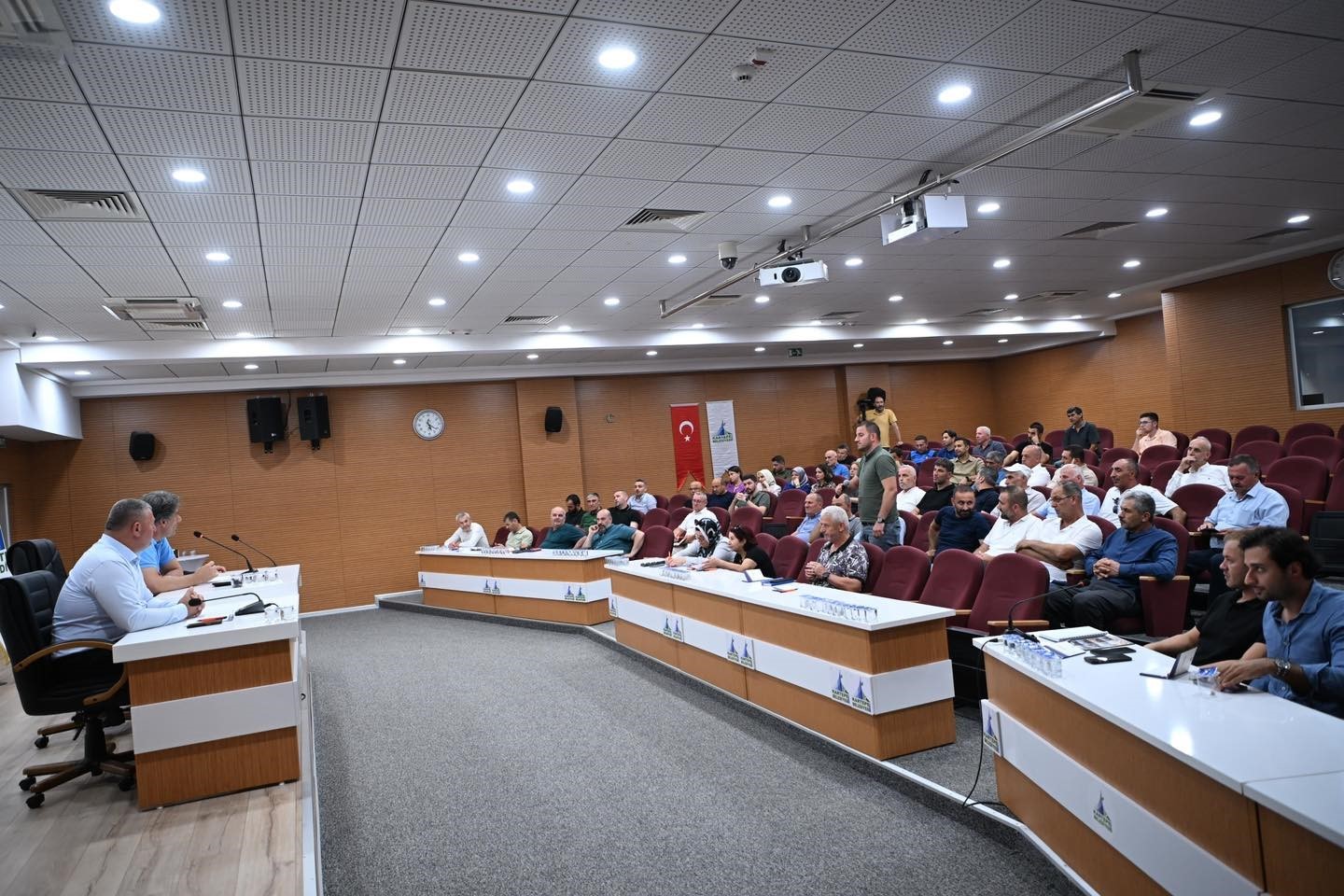 Kocaman’dan muhtarlara: "Uyum ve ahenkle çalışıyoruz"