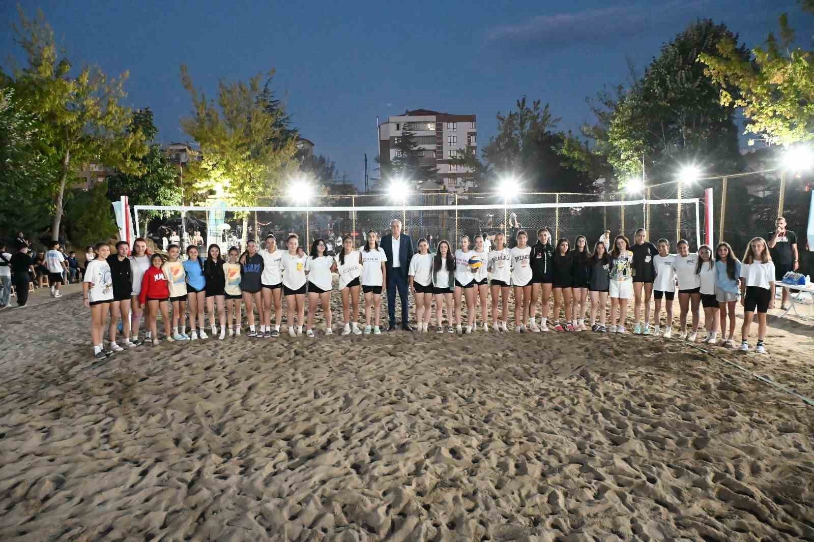 Kum Voleybolu ve Sokak Basketbolu Turnuvası’nın final müsabakaları yapıldı