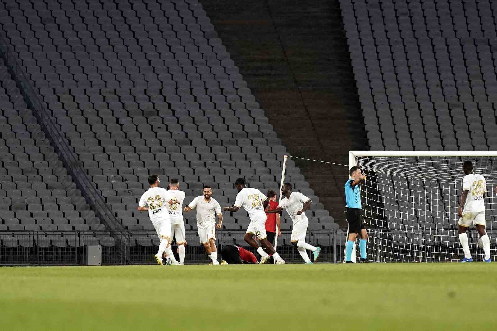 Trendyol 1. Lig: Fatih Karagümrük: 0 - Manisa FK: 2