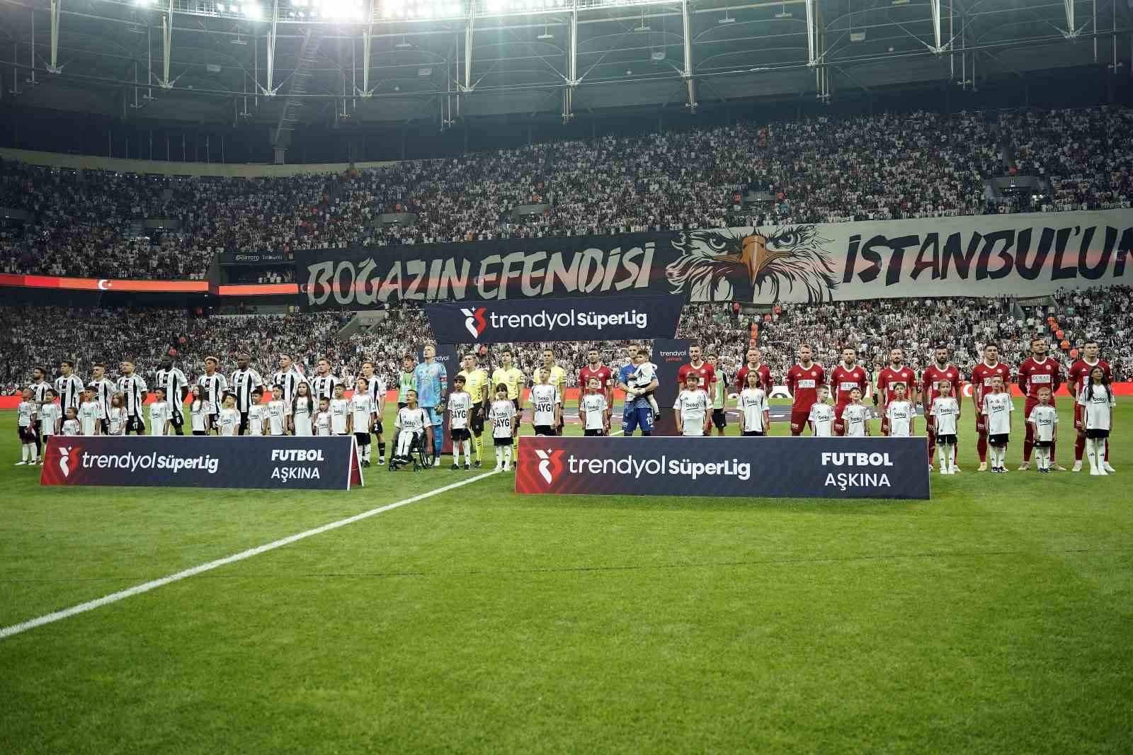 Trendyol Süper Lig: Beşiktaş: 1 - Antalyaspor: 1 (Maç devam ediyor)