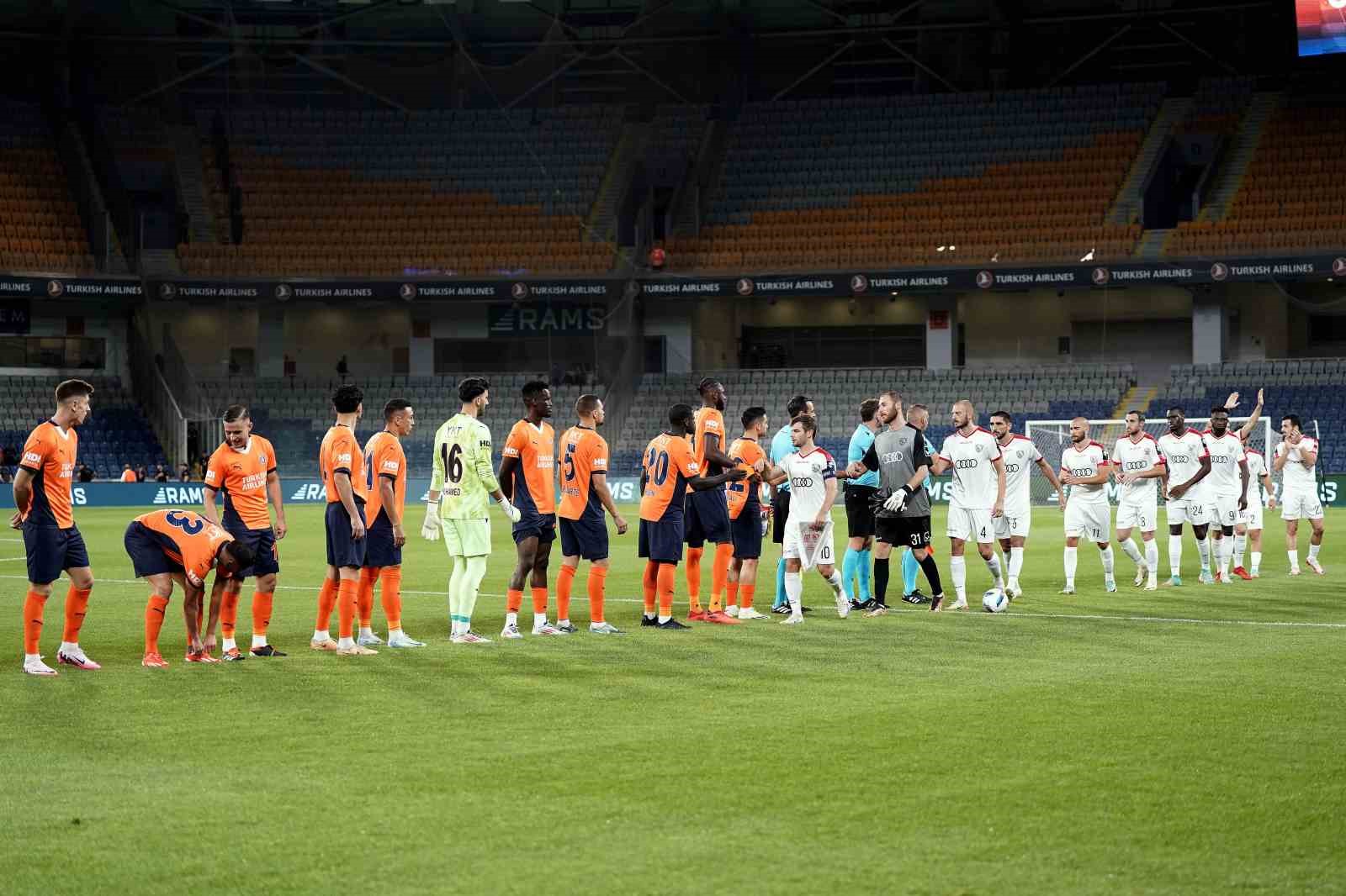 UEFA Avrupa Konferans Ligi: RAMS Başakşehir: 0 - FC Iberia 1999: 0 (Maç devam ediyor)