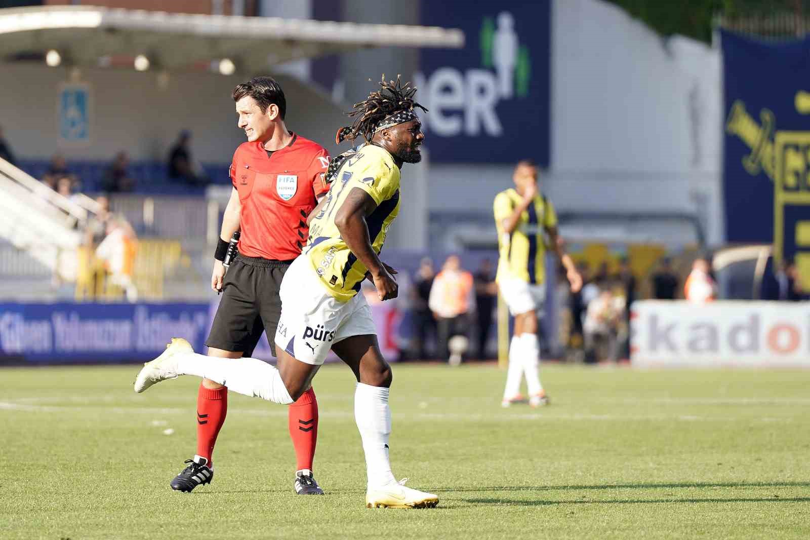 Allan Saint-Maximin siftah yaptı