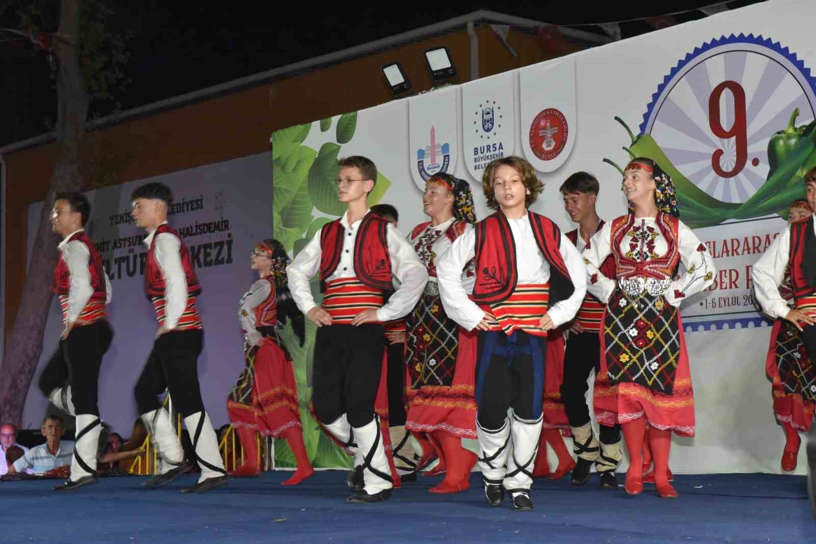 Altın Biber Festivali’nde folklör şöleni