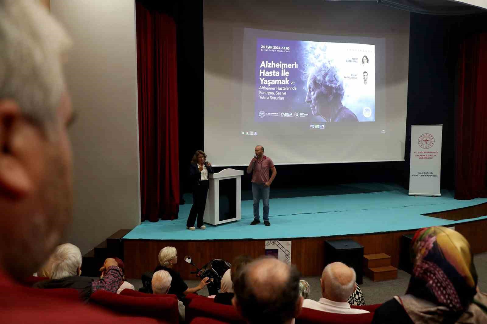 ‘Alzheimer ile nasıl yaşanır?’ sorusu bu konferansta yanıt buldu