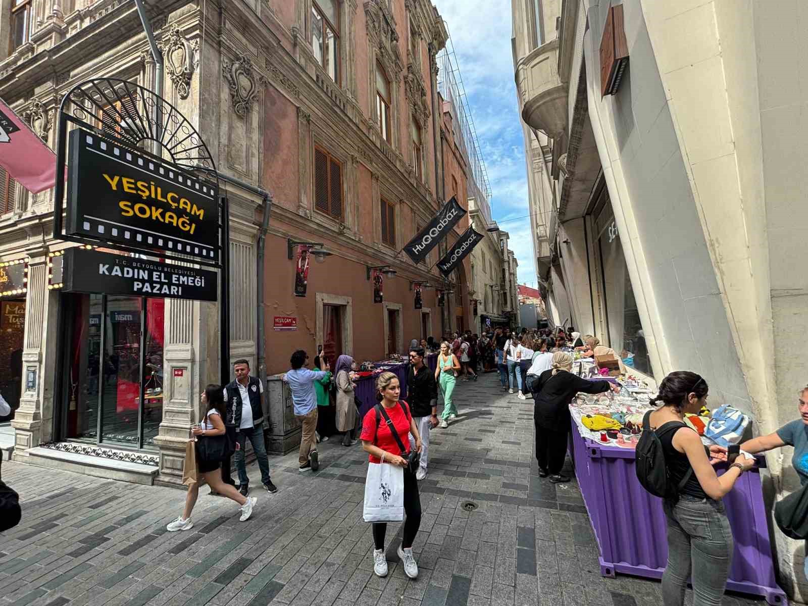 Beyoğlu’ndaki "Kadın El Emeği Pazarı" kaldırıldı