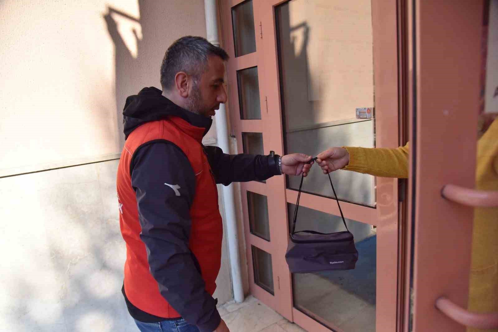 Bilecik’te "Çocuklarımız İçin Beslenme Çantası" projesi devam ediyor