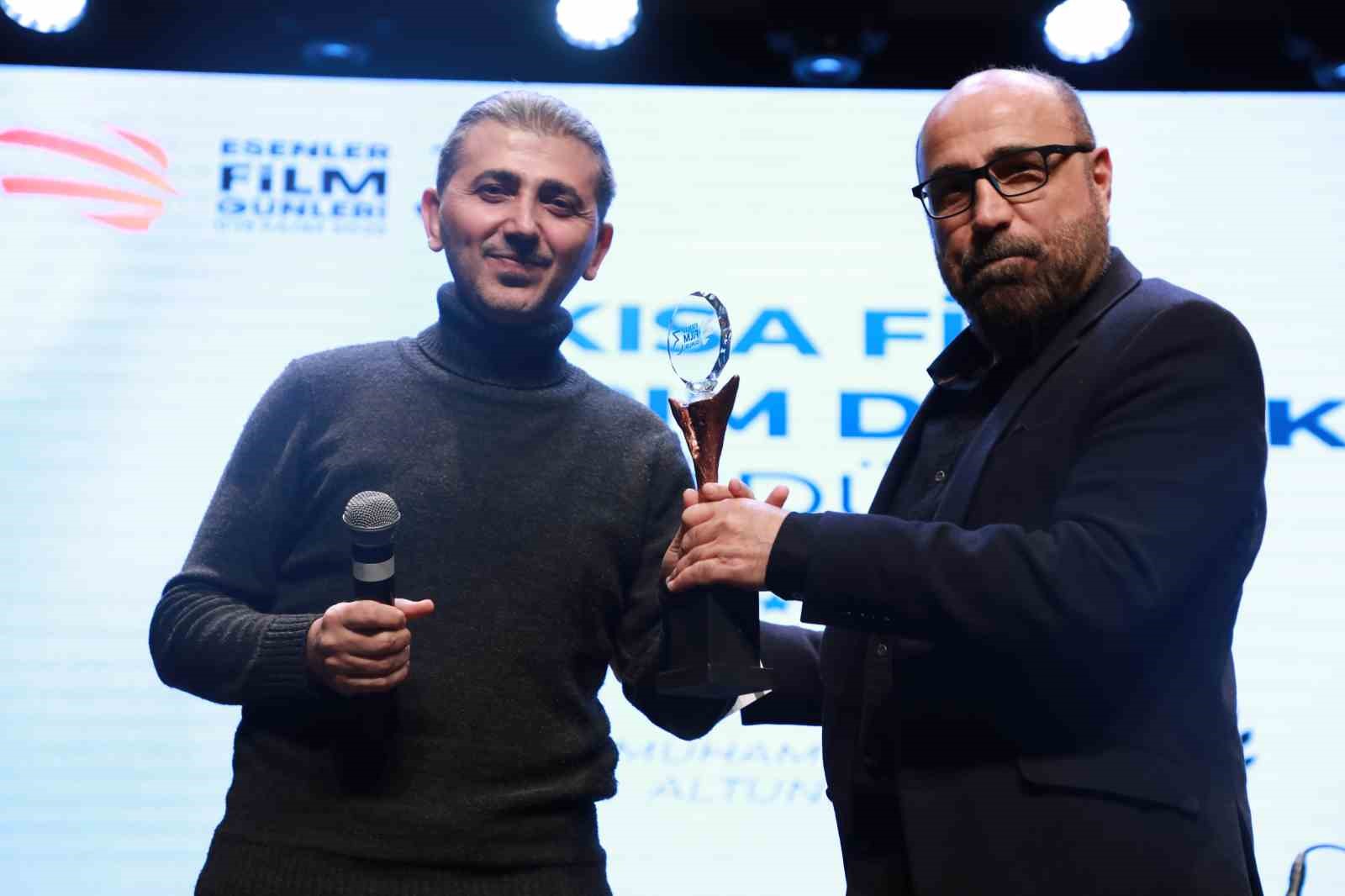 Esenler Film Festivali’nin yapımları ödüle doymuyor