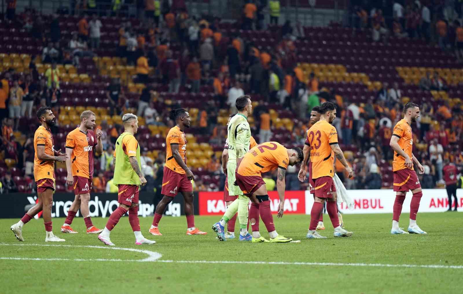 Galatasaray ligde bu sezon ilk kez puan kaybetti