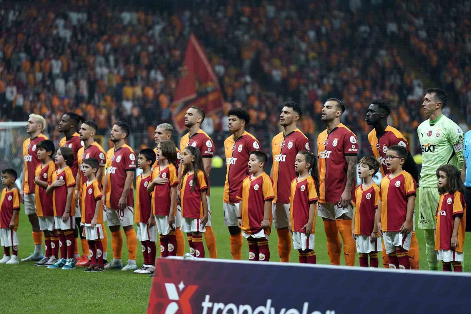 Galatasaray’da zorunlu 2 değişiklik