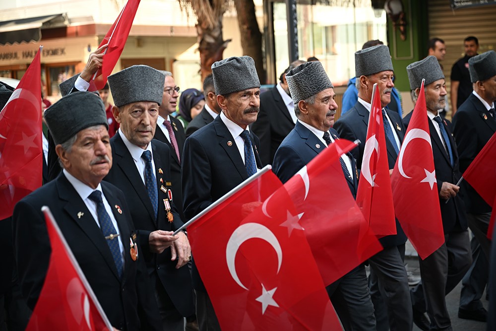 Gaziosmanpaşa’da kahraman gaziler onuruna tören düzenlendi