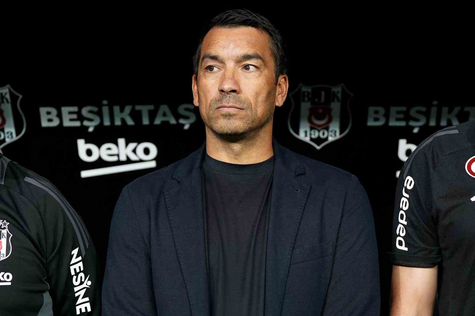 Giovanni van Bronckhorst, Nevio Scala’dan sonra bir ilki başardı!