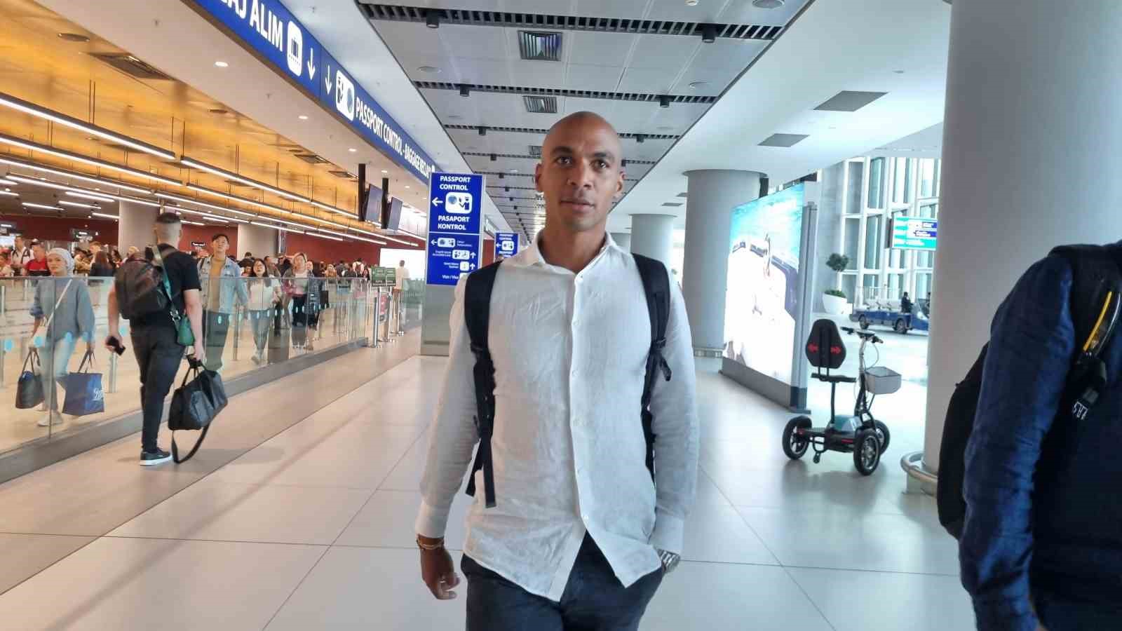 Joao Mario, İstanbul’a geldi