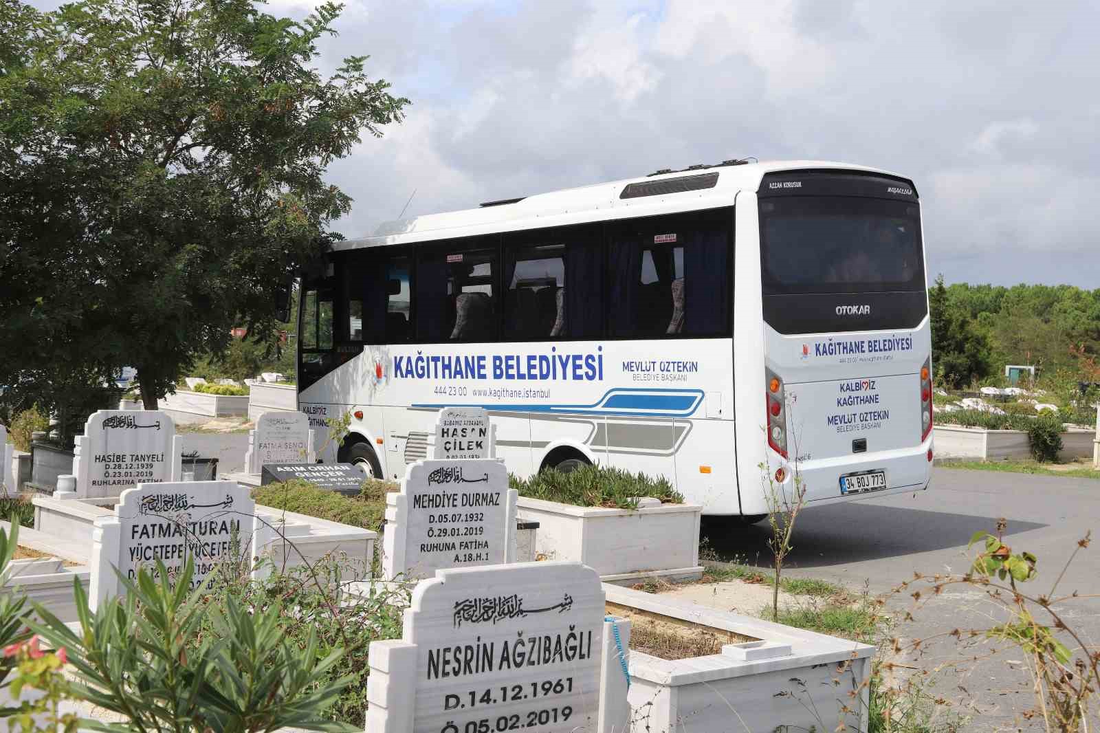 Kağıthane Belediyesi’nden mezarlıklara ücretsiz ulaşım