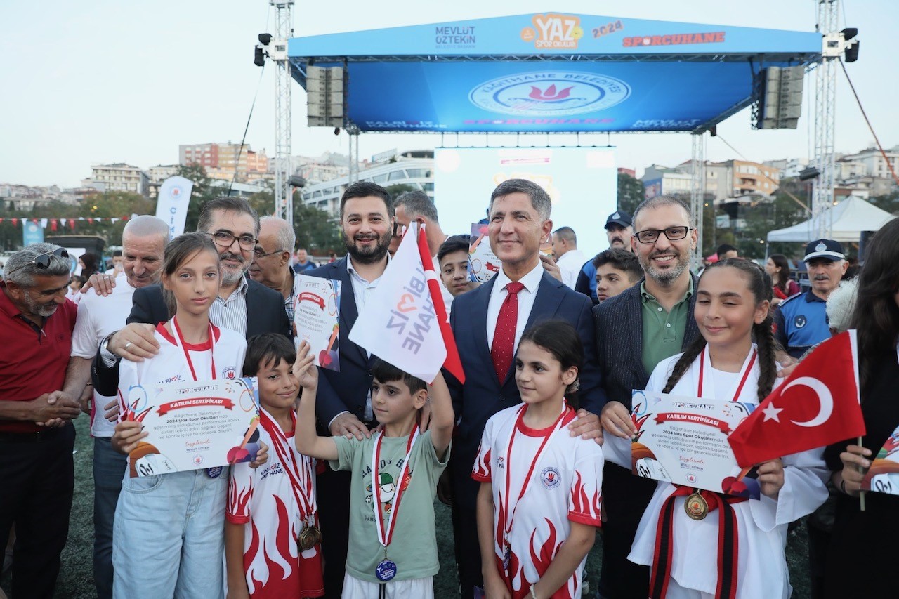 Kağıthane’de Yaz Spor Okulları kapanış töreni gerçekleştirildi