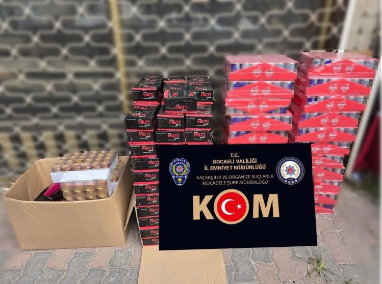 Kocaeli’de 940 paket gümrük kaçağı sigara ele geçirildi