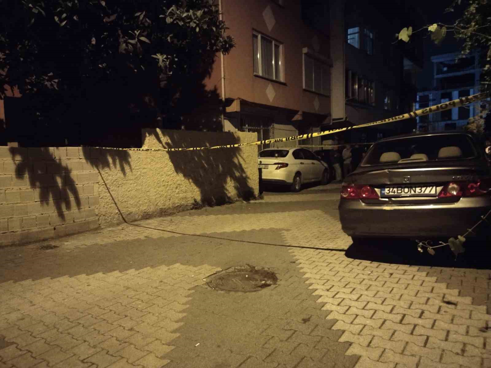 Maltepe’de 19 yaşındaki genç silahla intihar etti