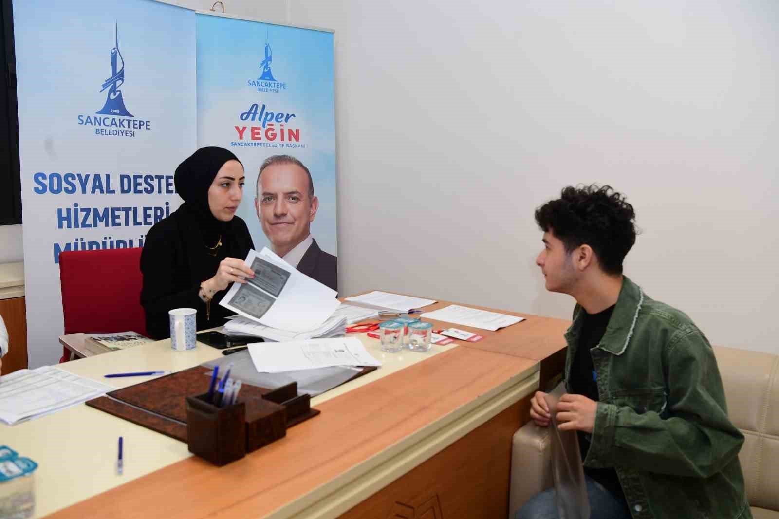 Sancaktepe Belediyesi’nden üniversiteyi kazanan öğrencilere eğitim desteği