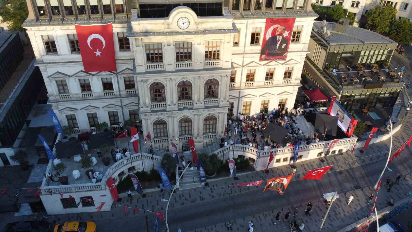 Tarihçi İlber Ortaylı Beyoğlu’nda düzenlenen “Avrupa Miras Günleri”ne konuk oldu