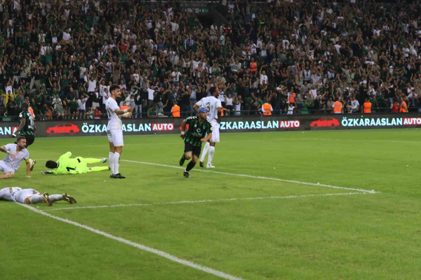 Trendyol 1. Lig: Kocaelispor: 1  - Manisa FK: 2