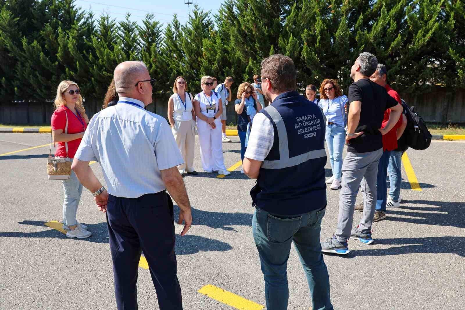 Yabancı öğretmen ve öğrenciler su arıtma süreçlerine tanıklık etti