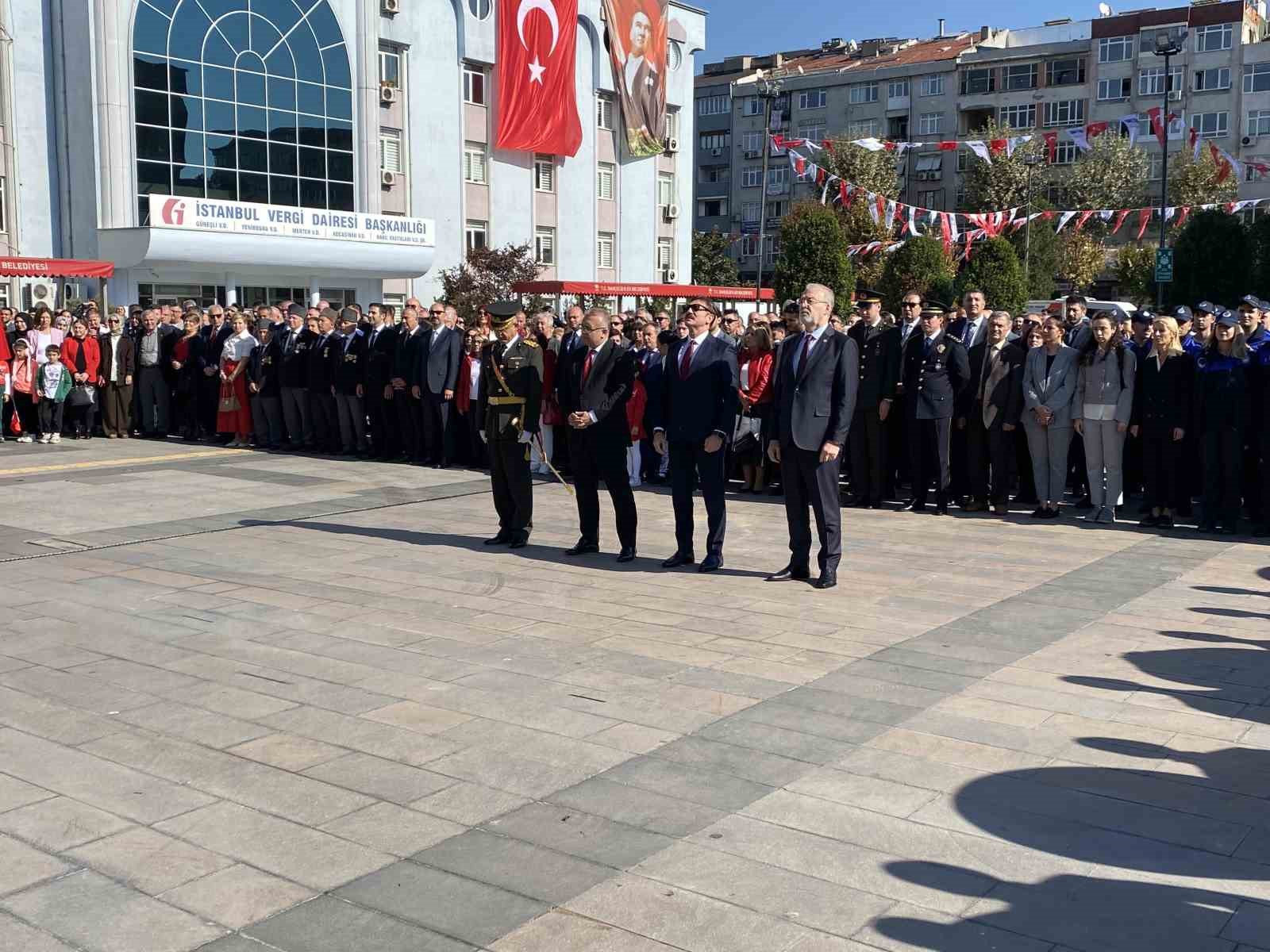 Bahçelievler Belediyesi’nden Cumhuriyet’in 101. yılına özel sürpriz: 101 çocuğa bisiklet dağıtıldı