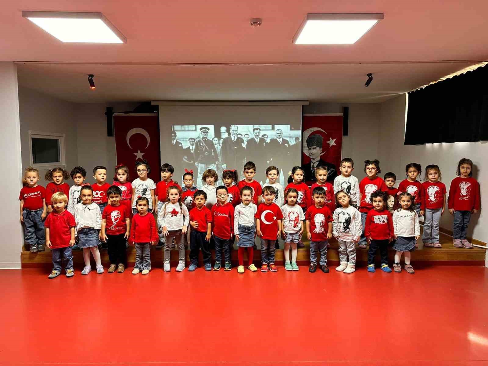 Belediye kreşlerinde Cumhuriyet Bayramı kutlaması