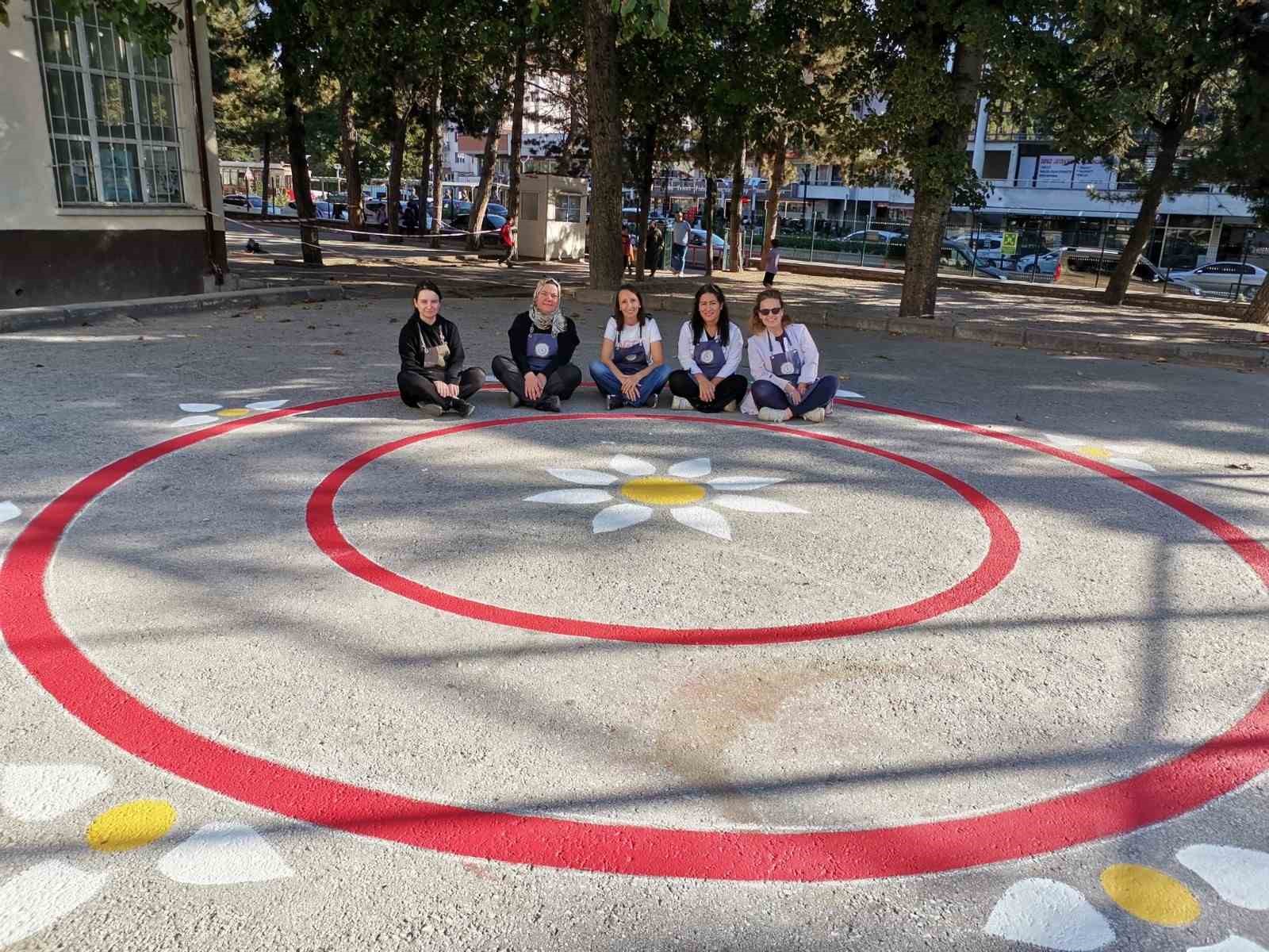 Bozüyük’te "Benim Renkli Bahçem" projesi