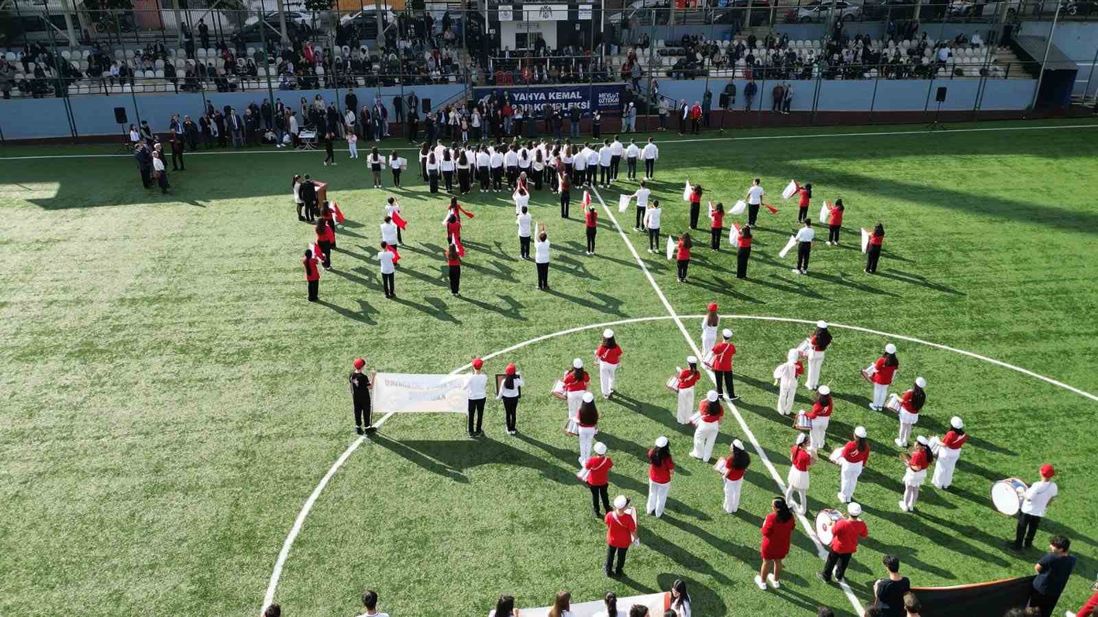 Cumhuriyet’in 101. yılı Kağıthane’de coşkuyla kutlandı