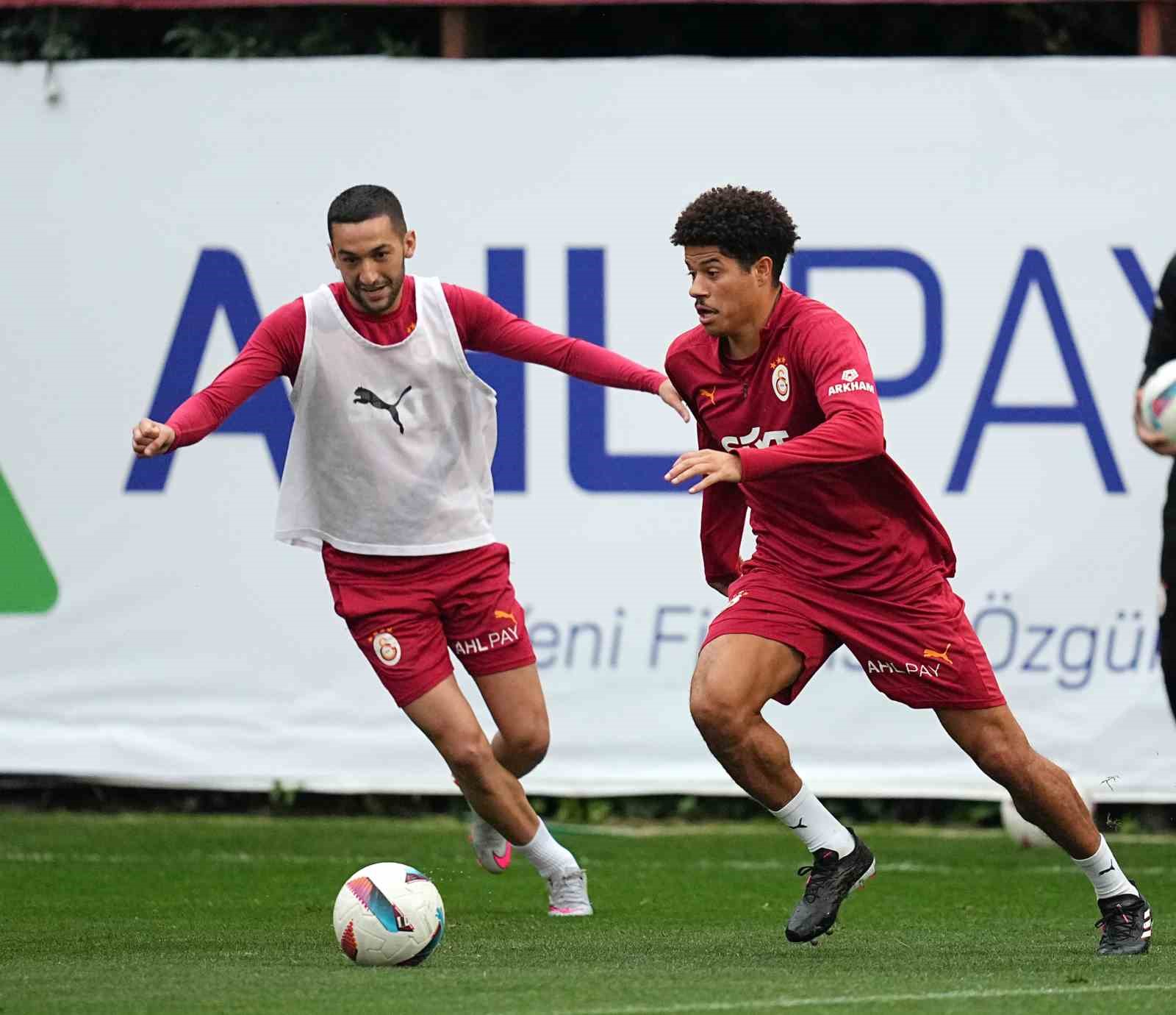 Galatasaray, Antalyaspor maçı hazırlıklarını sürdürdü