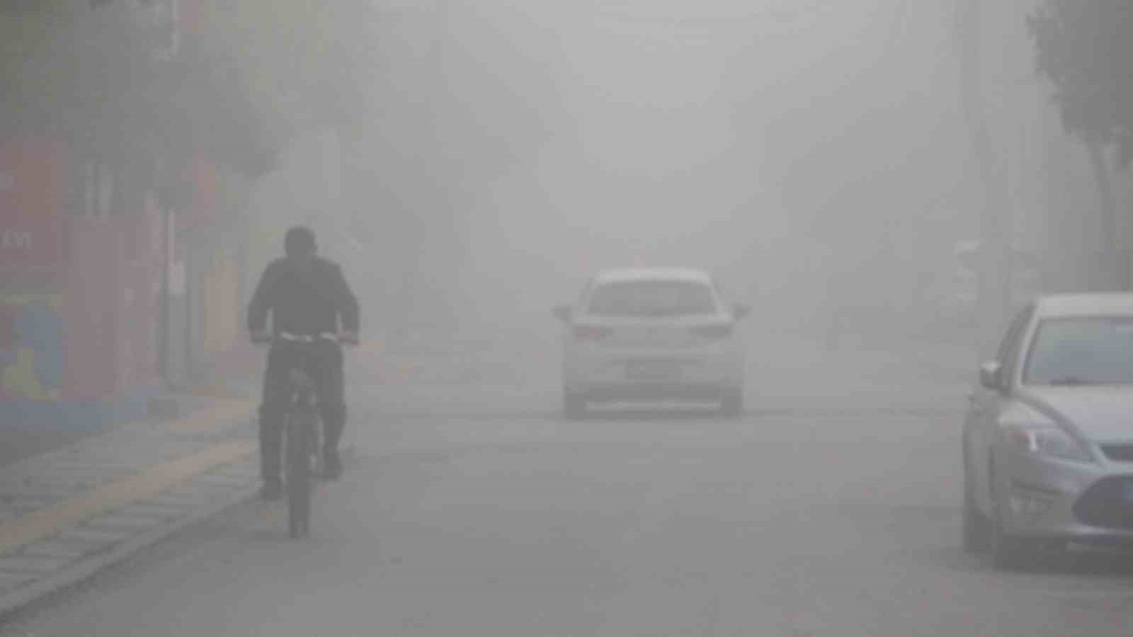 Sakarya güne sisle uyandı: Görüş mesafesi 10 metreye kadar düştü