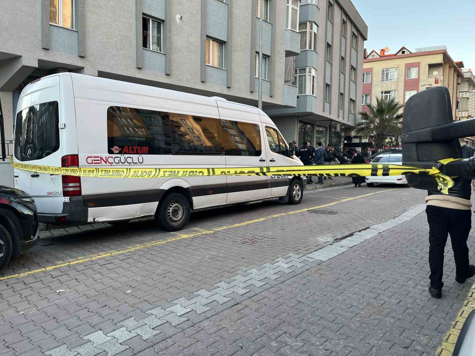 Avcılar’da kuaföre silahlı saldırı: 1 ölü, 1 yaralı