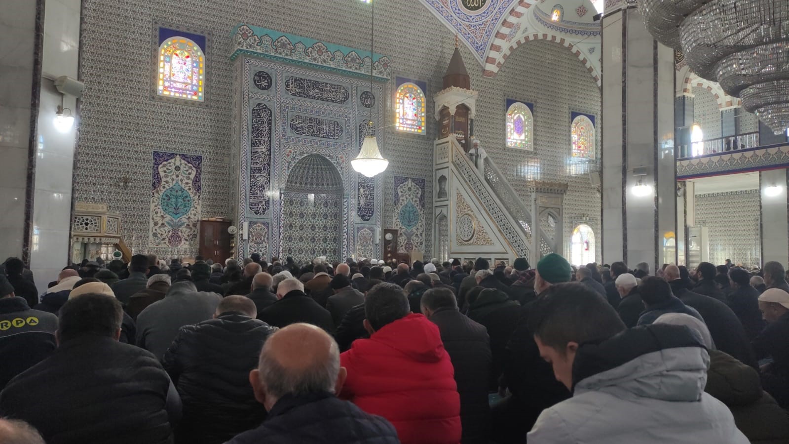 Cuma hutbesinde “kumar” vurgusu: "Kumar, hem oynatan hem de oynayan için maddi ve manevi bir tükeniştir"