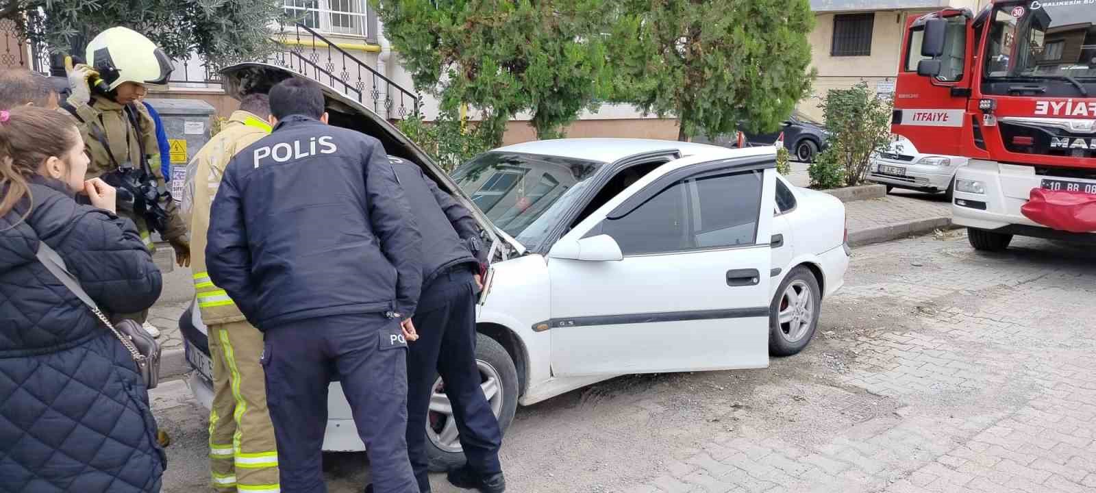 Edremit’te otomobilin altındaki dumanı gören ’araç yanıyor’ diye itfaiyeyi aradı