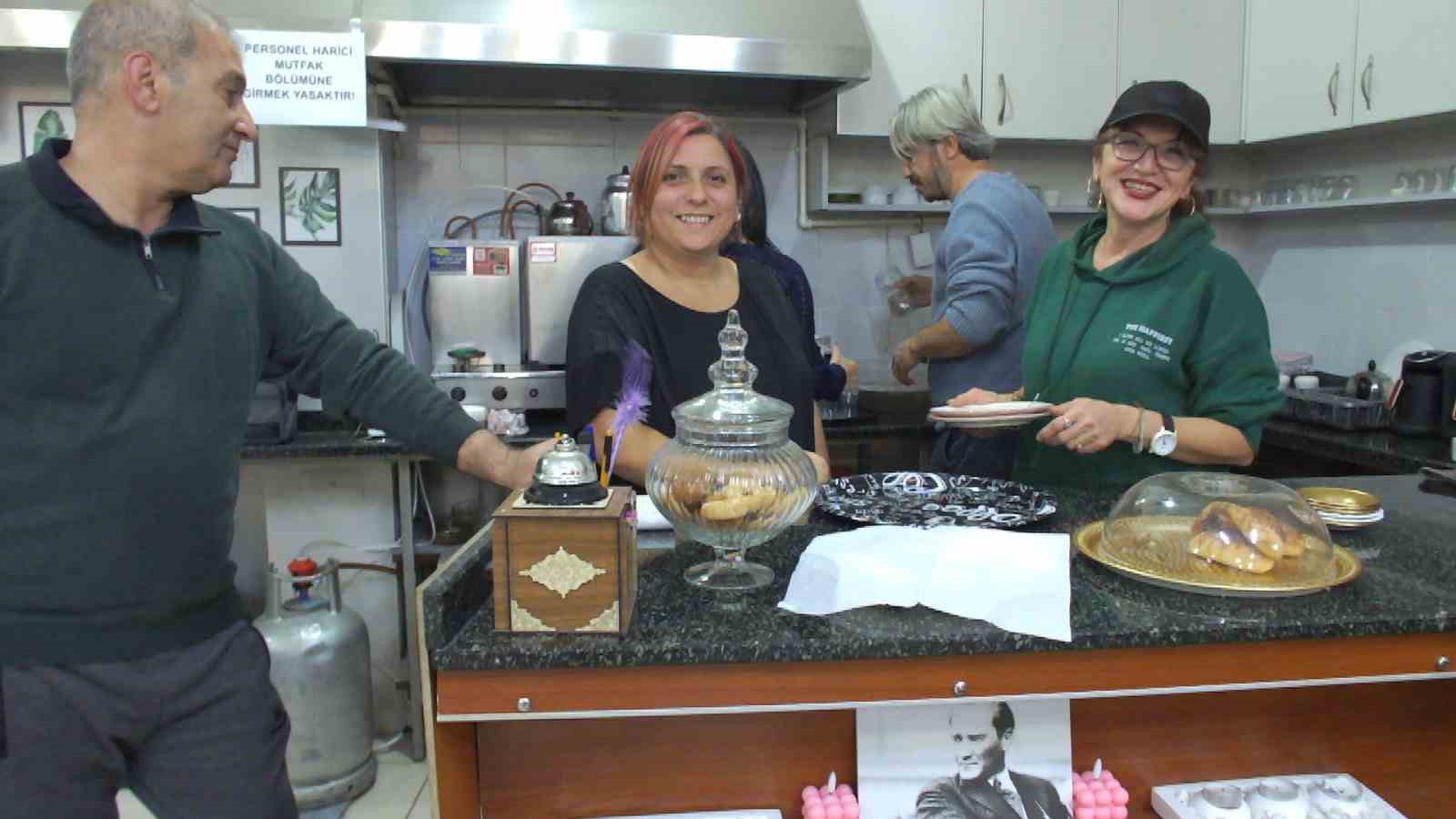 "Kadınlar Kahvehanesi" sosyal etkinlik merkezi haline geldi