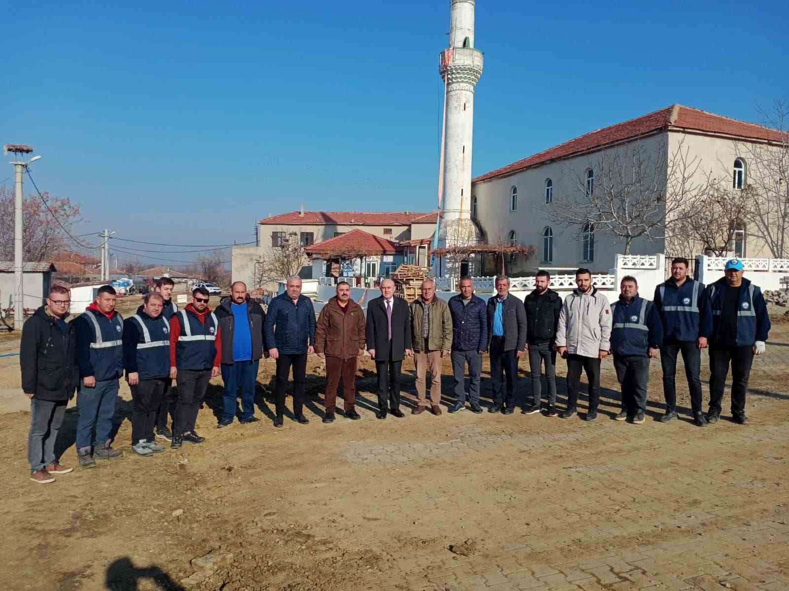 Keşan’da kontrollü şekilde yıkılan hasarlı minarenin yerine yenisi yapılacak