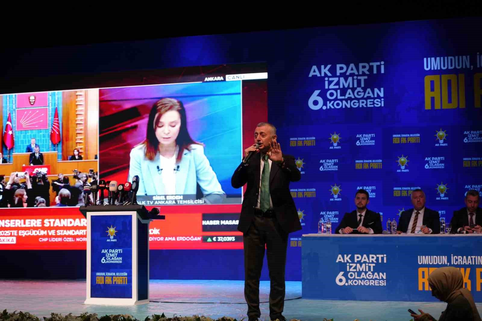 Konser tartışmaları sürüyor: "Siz önce çöp toplayın"